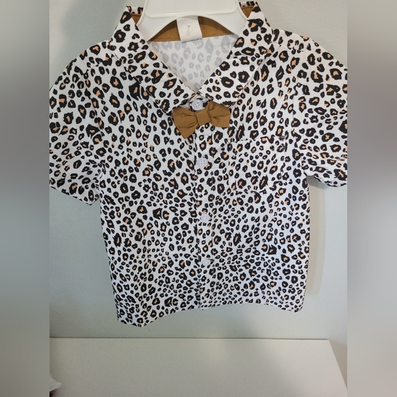 2T leapord print suspenders outfit. - Picture 2 of 5